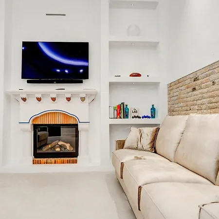 Villa Bel By Hello Homes